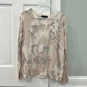 Sanctuary Lightweight Camo Sweater Size S